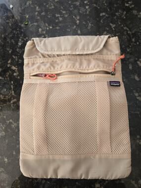 beige patagonia backpack - Black Hole Mini MLC | - Backpacks For moving quickly and comfortably on scrambles and hikes when you dont need to pack the kitchen sink Patagonia Mens Fieldsmith Linked Backpack